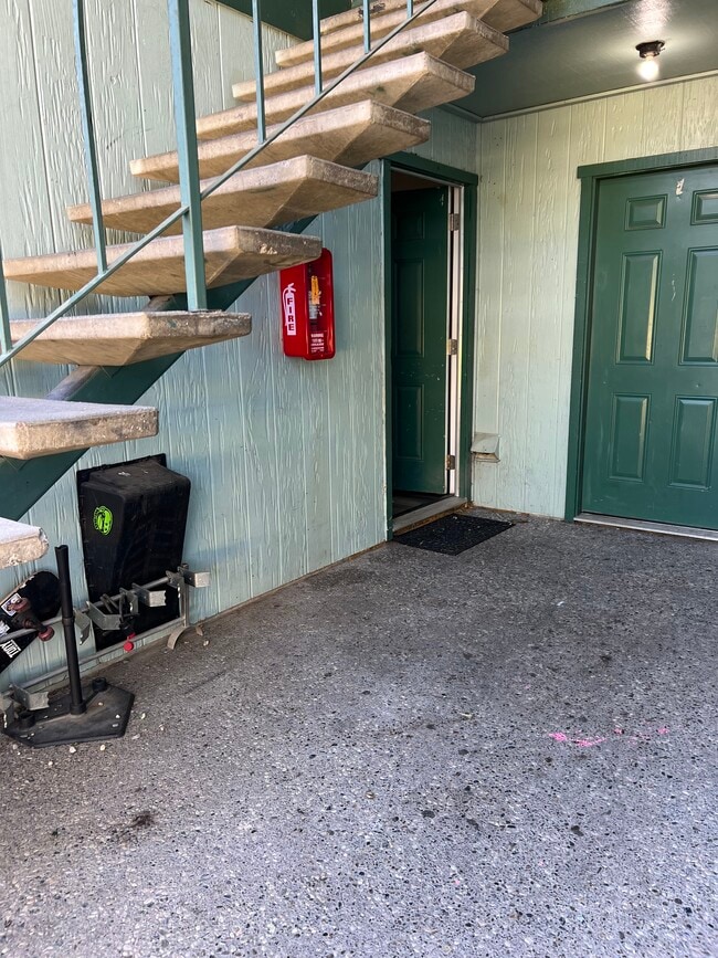 85 Mina Ave Unit A, Red Bluff, CA 96080 Apartments in Red Bluff, CA