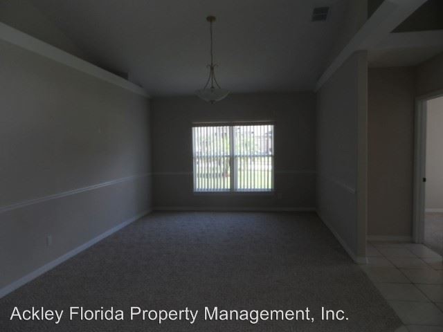 Building Photo - 2601 Roughside Cir