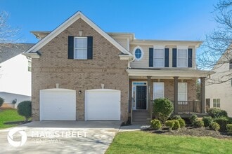 Building Photo - 8821 Lakecrest Way