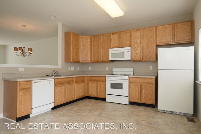 Building Photo - 3 br, 3.5 bath House - 4204 Lillington Drive