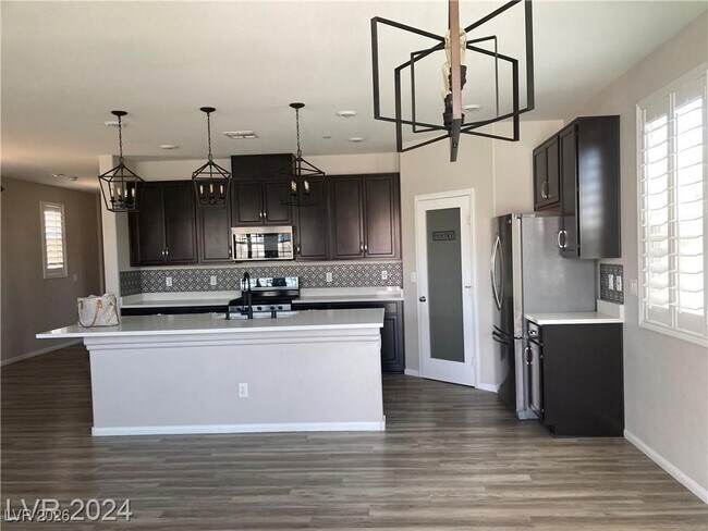 Building Photo - 3024 Termini Ave