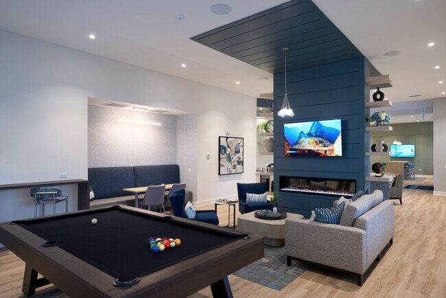 Building Photo - Mason Stuart