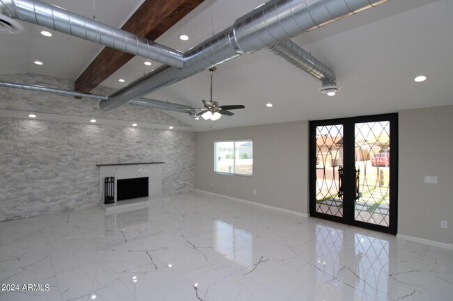 Building Photo - 3107 W Aster Dr
