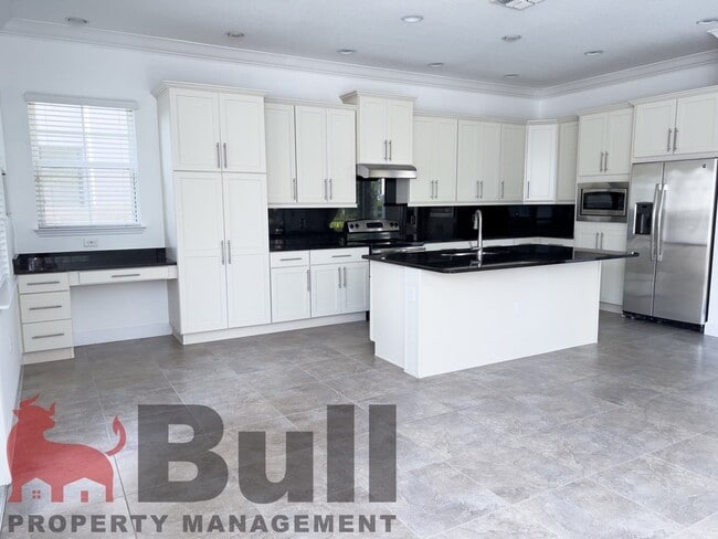 Foto del edificio - 14014 Dunant Ln