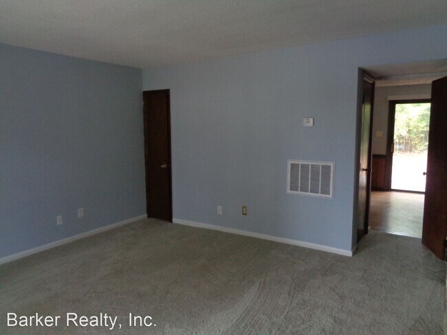 Foto del edificio - 101-105 Greengate Ct