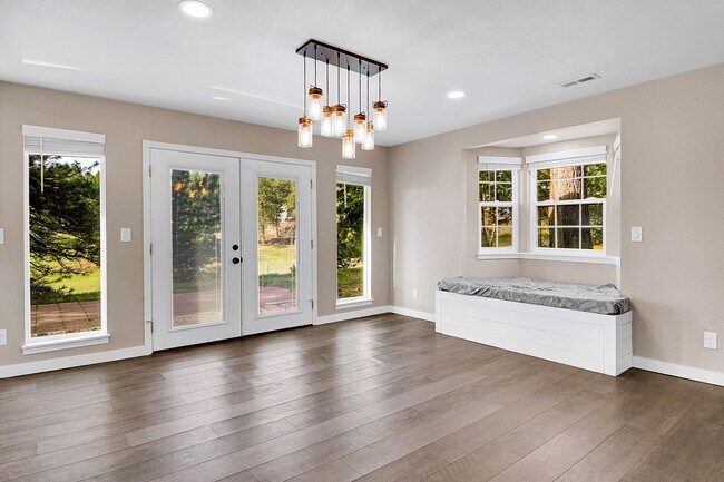 Building Photo - 6554 High Cir