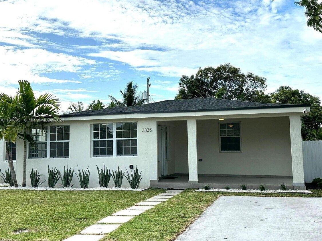 Primary Photo - 3335 NW 19th St