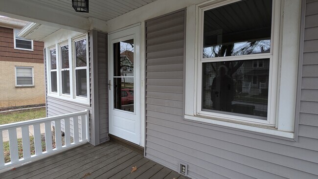 Foto del edificio - 569 N 65th St