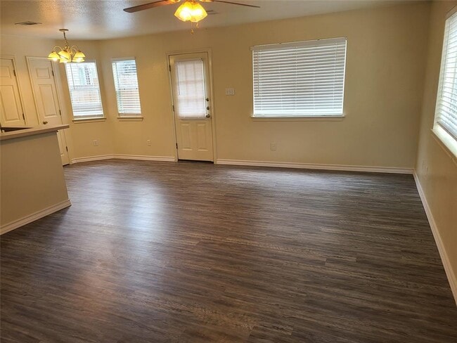 Building Photo - 132 Cedargrove