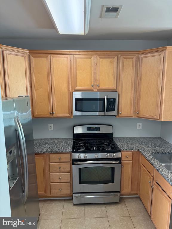 Foto del edificio - 20375 Belmont Park Terrace