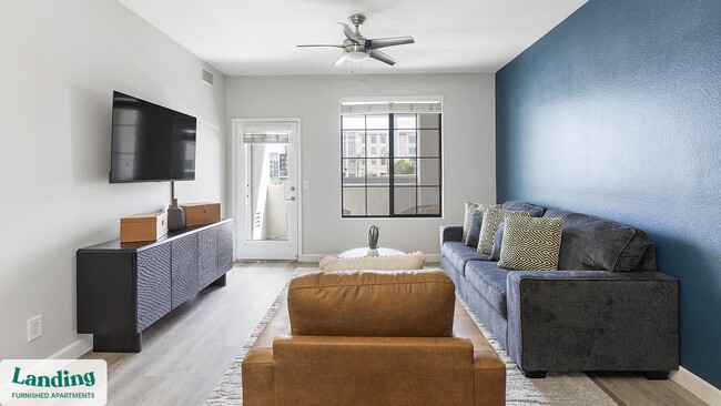 Building Photo - 9242 W Russell Rd