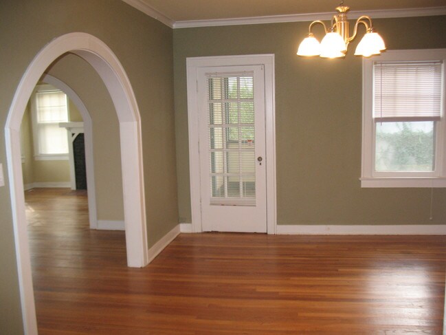 Building Photo - 4810 Jarboe St