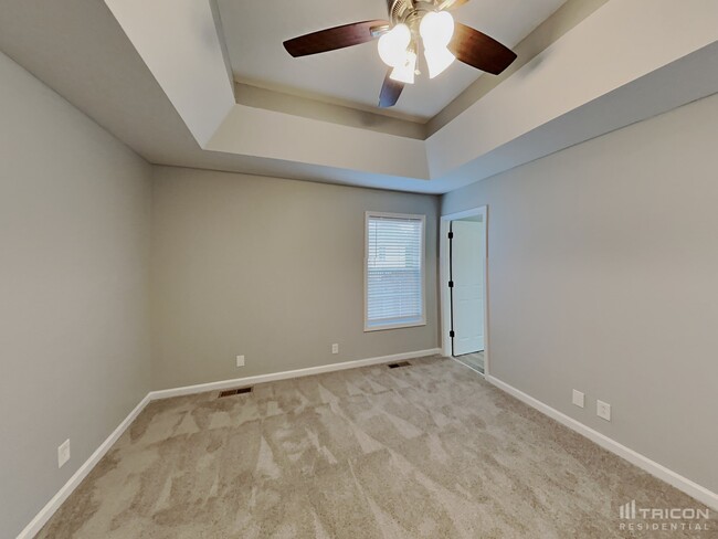 Building Photo - 532 Fox Trot Dr