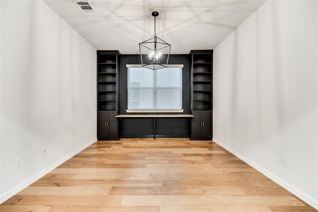 Foto del edificio - 6213 Kent Ln