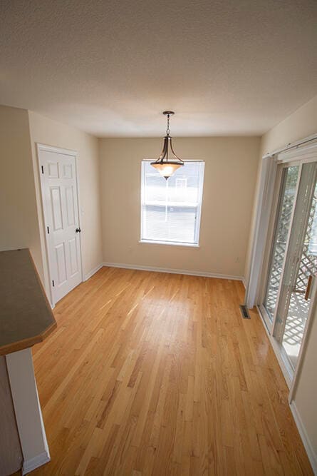 Building Photo - 4708 Manhasset Dr