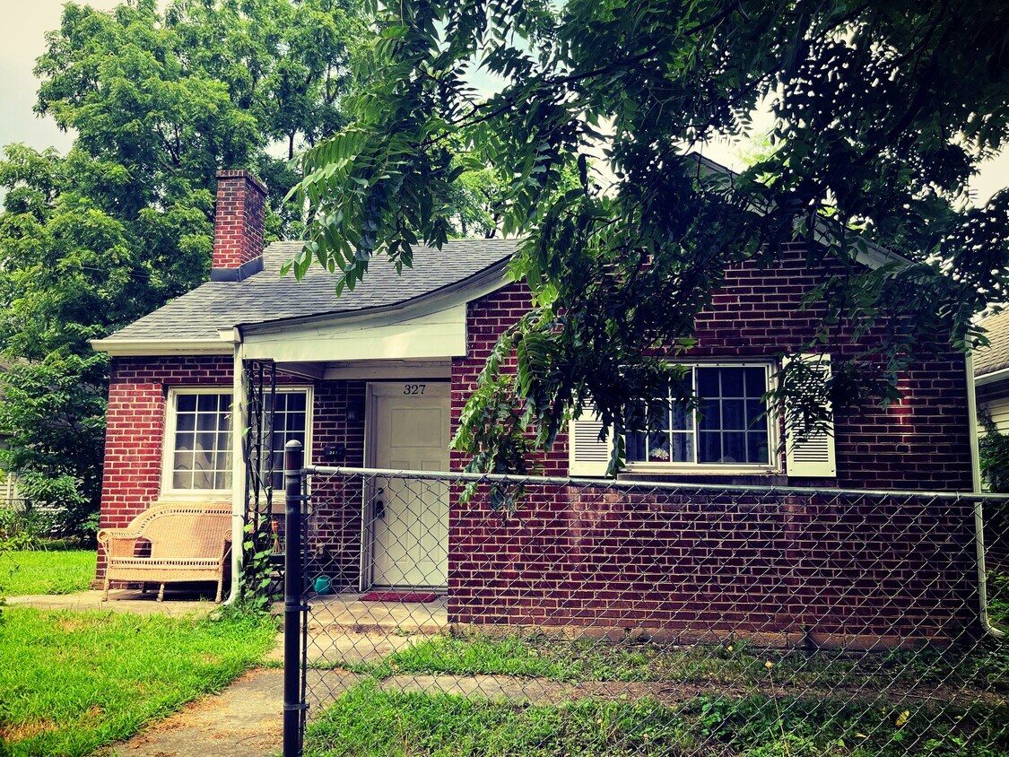 Primary Photo - 327 Cansler Ave