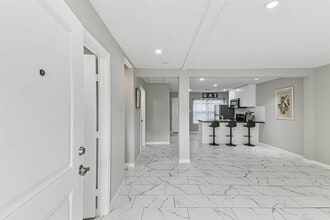 Building Photo - 6853 Chasewood Dr