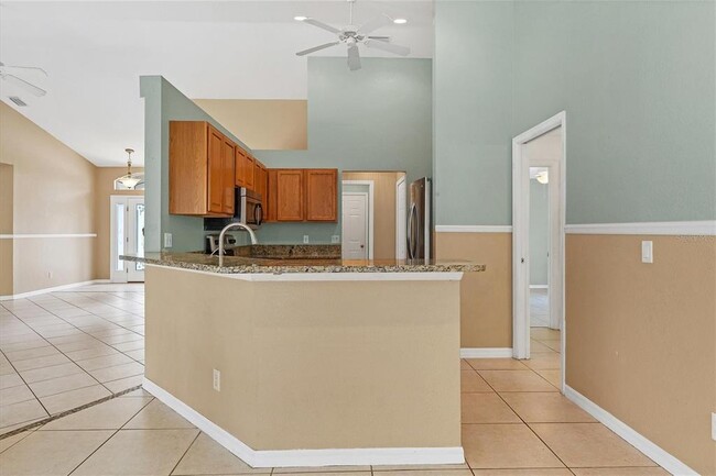 Kitchen - 4889 Ariton Rd