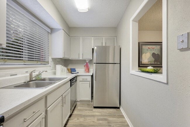 Building Photo - The Kenzie Apartment Homes