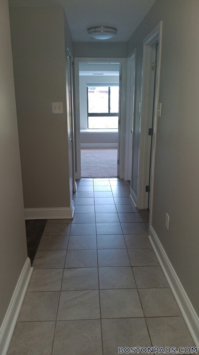 Foto del edificio - 1111 Beacon St