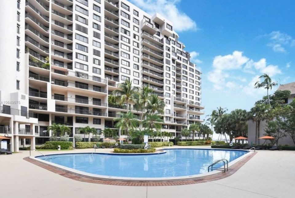 Foto principal - 540 Brickell Key Dr