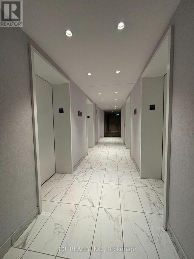 Photo du bâtiment - 238 Simcoe St