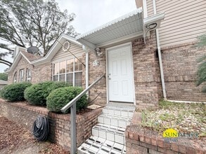 Building Photo - 946 Ashley Ln