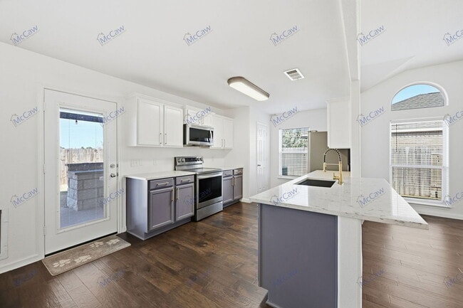 Building Photo - 328 Meadow View Ln