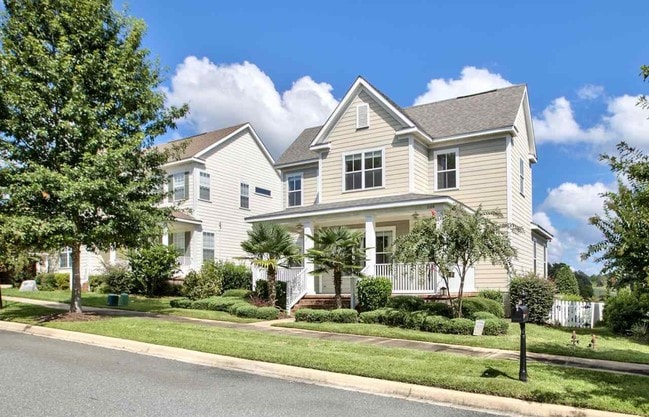 Building Photo - 2106 Merrifield Ln