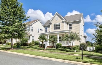 Building Photo - 2106 Merrifield Ln