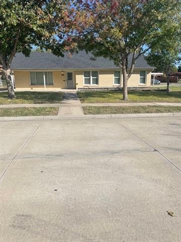 Foto principal - 4300 Mackey Dr