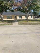 Building Photo - 4300 Mackey Dr