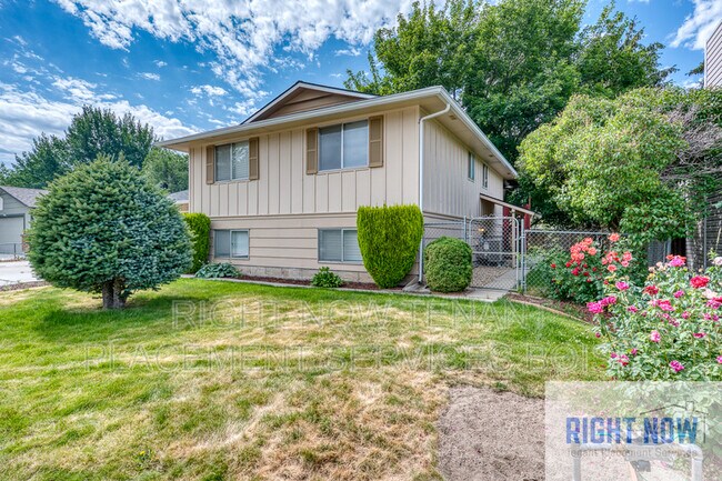 Foto del edificio - 10763 Hinsdale St
