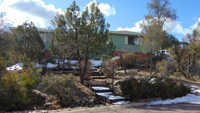 Foto del edificio - 1734 Broken Arrow Dr