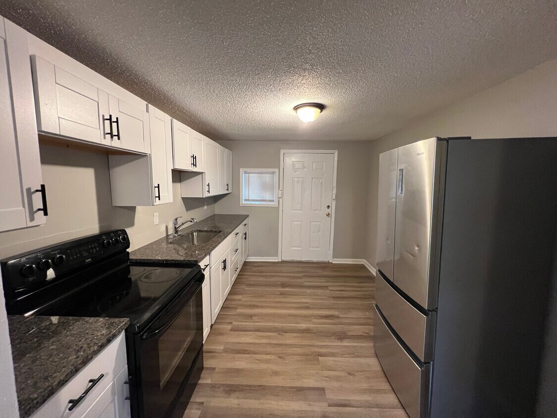 9371 Metropolitan Ave, Kansas City, KS 66103 House Rental in Kansas