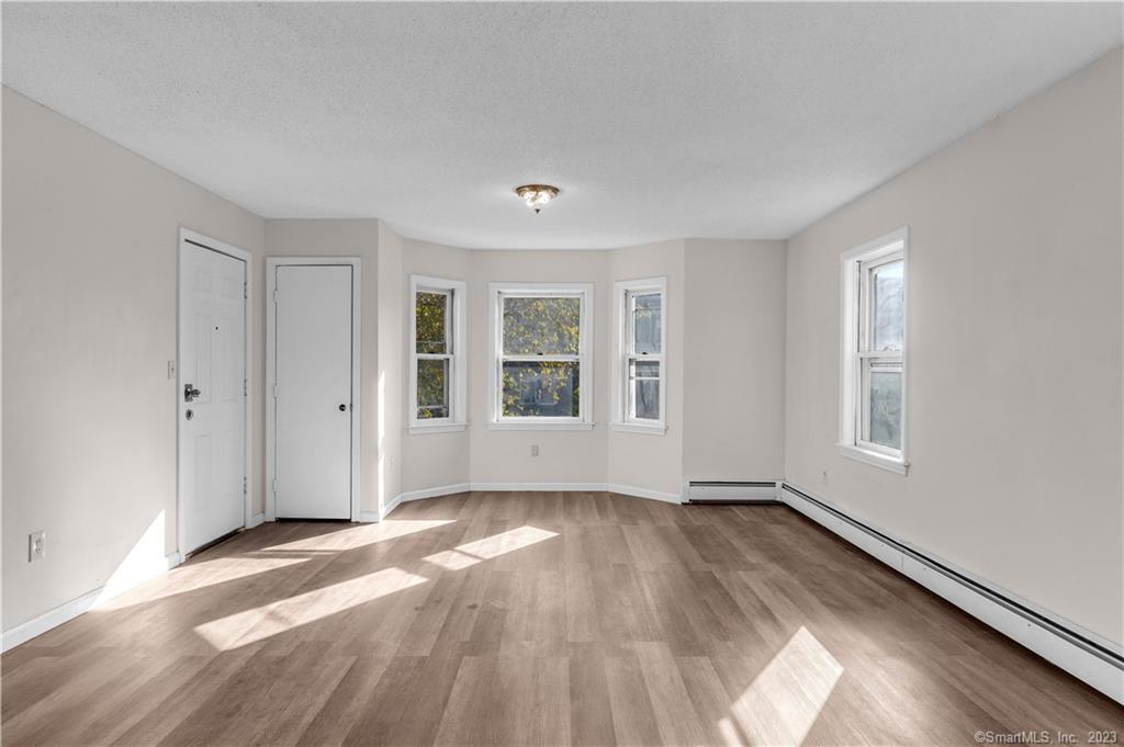 Primary Photo - 401 Garden St