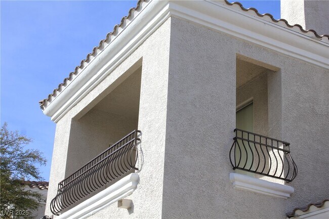 Foto del edificio - 2325 Windmill Pkwy