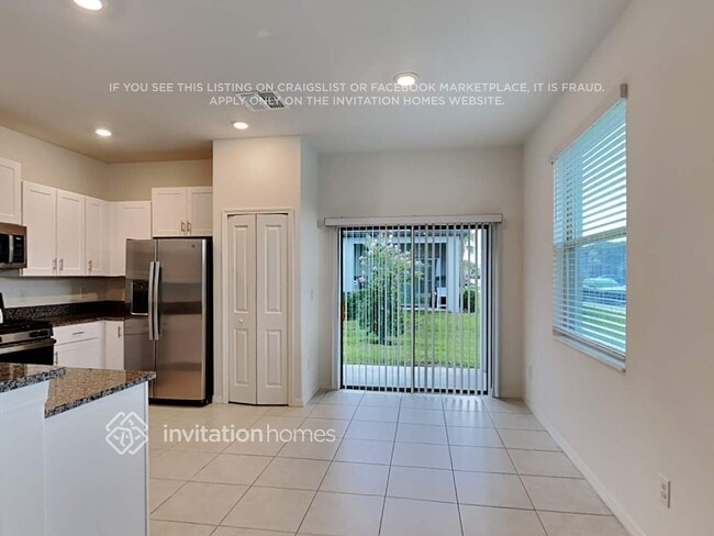 Building Photo - 8278 Crescent Oaks Dr