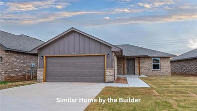 Building Photo - 1620 Highland Loop