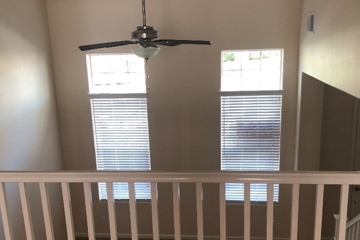 Foto principal - 24002 Bridgeport Ln