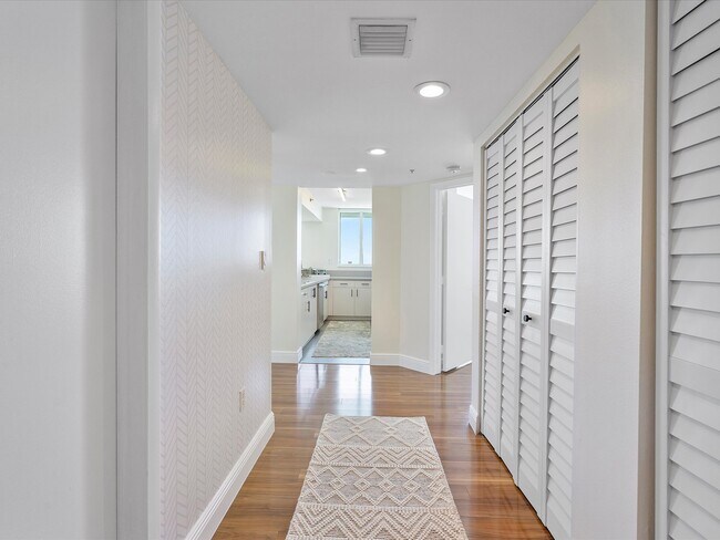 Foto del edificio - 650 West Ave