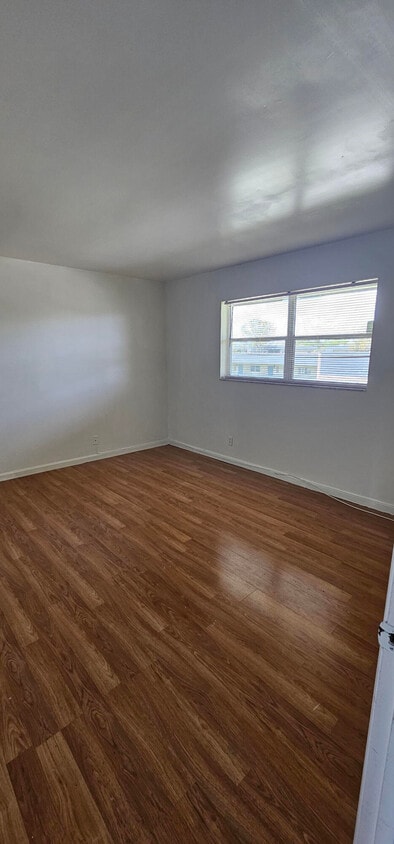 Building Photo - 8000 S Colony Cir