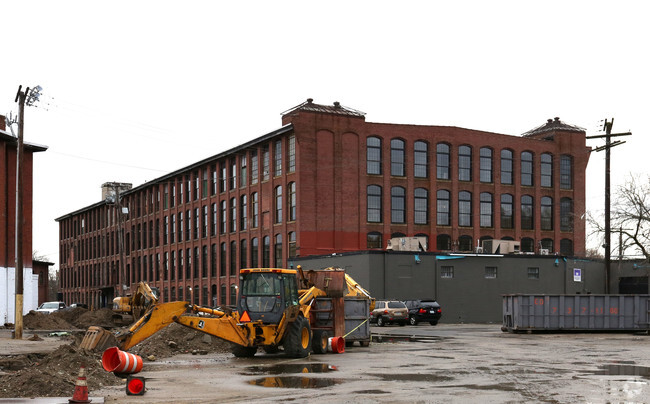 Building Photo - The 91 Lofts