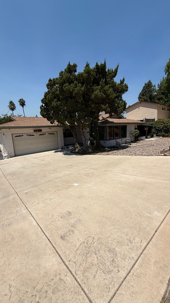 Building Photo - 1822 Wight Way