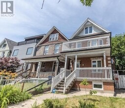 Building Photo - 3208 Dundas St W