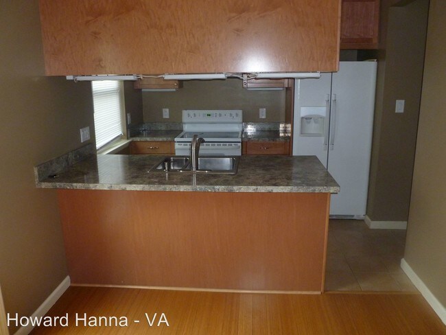 Building Photo - 3 br, 1.5 bath House - 3560 Windmill Drive