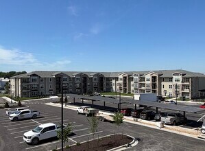 Building Photo - Metro 1 Apartments