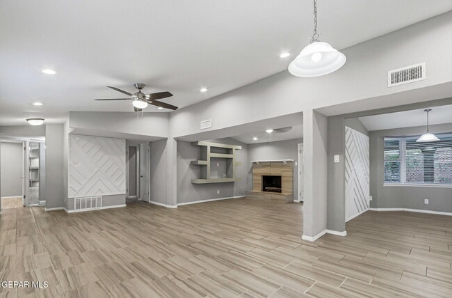 Building Photo - 10164 Dunbarton Dr