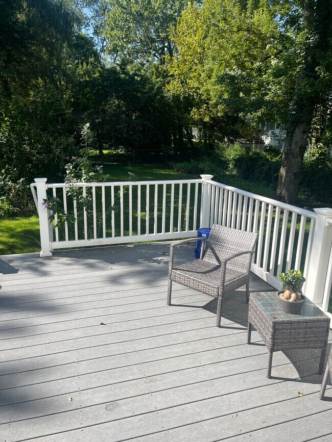 Foto del edificio - 71 Riverside Dr