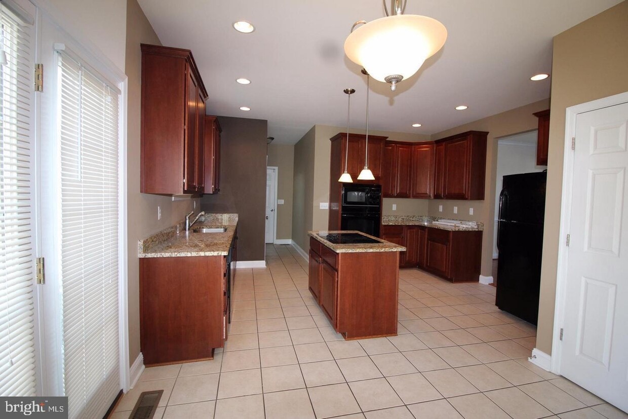 6365 Windy Creek Rd, Huntingtown, MD 20639 House Rental in